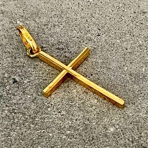 18k Gold Modernist Cross Pendant